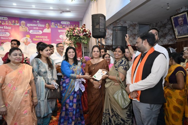 महापौर मीनल चौबे ने सभी जोन कार्यालयों में जनता के रोजमर्रा के जरूरी कार्यों को करने व्यवस्था देने दिये निर्देश