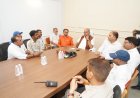 नकटी में विकास बनाम विस्थापन पर सांसद की दो-टूक: मुख्यमंत्री से चर्चा कर निकालेंगे न्यायपूर्ण समाधान