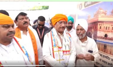 छत्तीसगढ़ सिक्ख समाज ने लगाई एतिहासिक प्रदर्शनी  : शरबत वितरित कर श्री गुरु अर्जन देव जी को दी श्रद्धांजलि