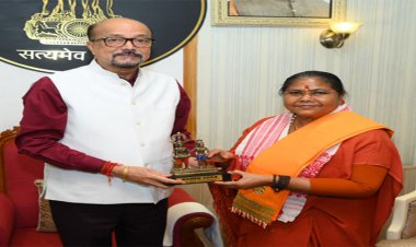 राज्यपाल डेका से राष्ट्रीय पिछड़ा वर्ग आयोग की अध्यक्ष साध्वी निरंजन ज्योति ने की सौजन्य भेंट