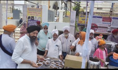 रायपुर समेत पूरे छत्तीसगढ़ में सिक्खों के पांचवें गुरु अर्जन देव जी का शहीदी दिवस श्रद्धा से मनाया गया, राहगीरों को पिलाई छबील