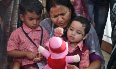 कुपोषण मुक्त छत्तीसगढ़ की दिशा में सशक्त पहल : मंत्री लक्ष्मी राजवाड़े ने एनआरसी और आंगनबाड़ी में बच्चों संग बिताया समय