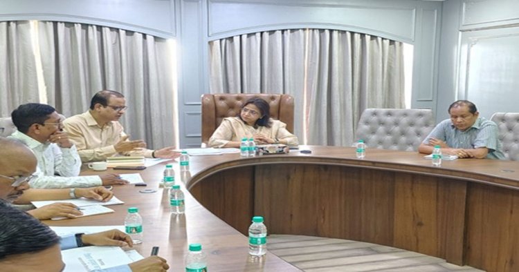 अपर मुख्य सचिव ऋचा शर्मा ने पंचायत एवं ग्रामीण विकास विभाग के कार्यों की समीक्षा की