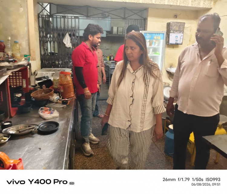 बीकानेर दुकान एवं एकेएफ फ्रेश पर तत्काल 10000 रूपये -10000 रूपये की ई चलान कार्यवाही