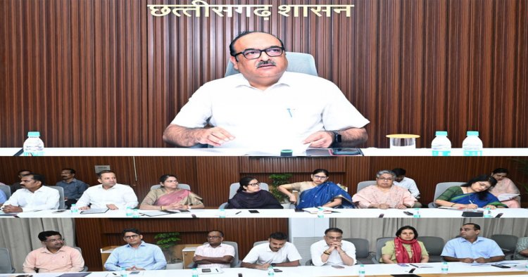 मुख्य सचिव ने विभागीय योजनाओं की प्रगति की समीक्षा की