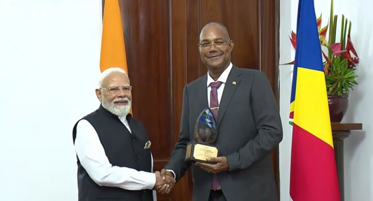 सेशेल्स के राष्ट्रपति हर्मिनी ने पीएम मोदी को ‘गार्डियन ऑफ द ब्लू होराइजन’ उपाधि से सम्मानित किया