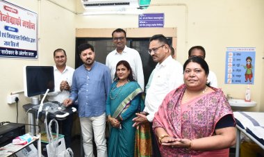 विधायक अनुज शर्मा ने सामुदायिक स्वास्थ्य केंद्र धरसींवा में नवीन सोनोग्राफी मशीन का किया लोकार्पण