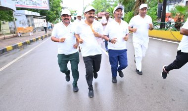 मंत्री  केदार कश्यप ने कहा कि यह दौड़ केवल खेल प्रतियोगिता नहीं, बल्कि सहकारिता, स्वास्थ्य और सामाजिक सहभागिता का जन-जागरूकता अभियान है।
