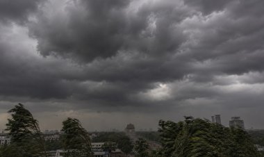 देशभर में भारी से बहुत भारी बारिश की संभावना, दिल्ली, पश्चिम बंगाल, पूर्वोत्तर के लिए अलर्ट जारी