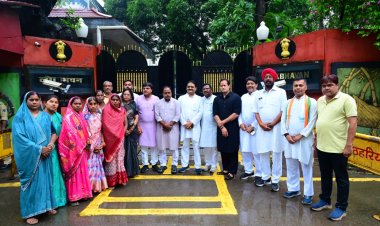 नकटी मामले में कांग्रेस का प्रतिनिधिमंडल प्रभावितो के साथ राज्यपाल से मिला
