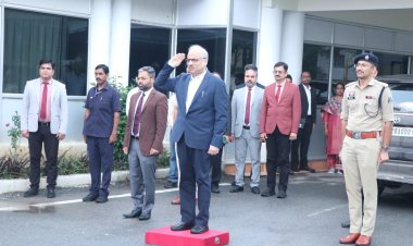 छत्तीसगढ़ उच्च न्यायालय के मुख्य न्यायाधीश रमेश सिन्हा का कलेक्टर-एसपी ने किया आत्मीय स्वागत