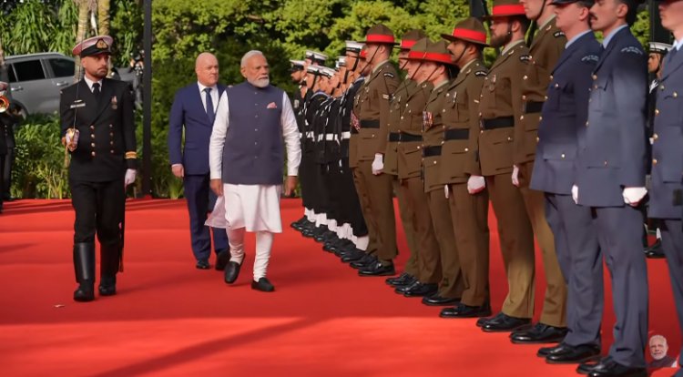 न्यूज़ीलैंड में प्रधानमंत्री मोदी को गार्ड ऑफ ऑनर, आज पीएम क्रिस्टोफर लक्सन के साथ होगी द्विपक्षीय वार्ता