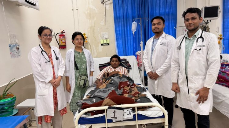 सिम्स बिलासपुर के चिकित्सकों की तत्परता से चाकू लगने से गंभीर घायल 15 वर्षीय किशोर को मिला नया जीवन