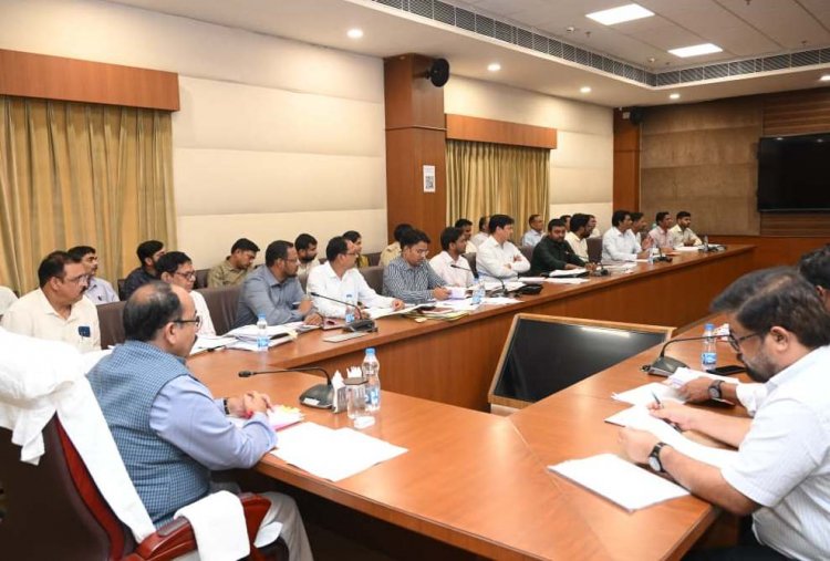 उप मुख्यमंत्री  अरुण साव ने विकास कार्यों और योजनाओं के क्रियान्वयन की समीक्षा की