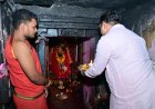 शिक्षा मंत्री श्री यादव ने माँ दंतेश्वरी की पूजा-अर्चना कर लिया आशीर्वाद
