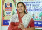  मंत्री श्रीमती लक्ष्मी राजवाड़े ने आंगनबाड़ी केंद्रों में बच्चों को कराया न्योता भोज, माताओं को भेंट किए मुनगा के पौधे
