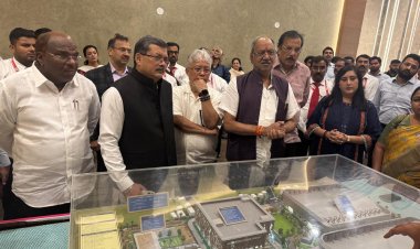 संसदीय स्थायी समिति के अध्ययन दौरे पर सांसद बृजमोहन अग्रवाल ने अहमदाबाद के वीर सावरकर स्पोर्ट्स कॉम्प्लेक्स का किया निरीक्षण