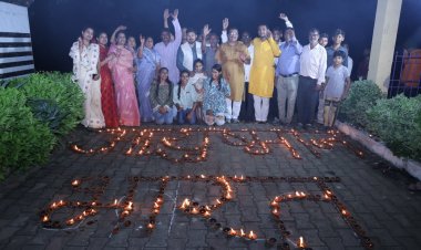 ग्राम गिरौद में 11,000 ‘आशीर्वाद दीयों’ से जगमगाया धरसींवा; विधायक अनुज शर्मा की उपस्थिति में भव्य दीपदान संपन्न
