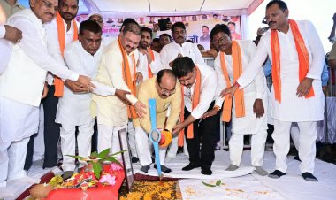  उप मुख्यमंत्री  अरुण साव और  विजय शर्मा ने रखी कवर्धा के नए स्वरूप की नींव, 54 करोड़ से बनेगी 4 लेन सड़क