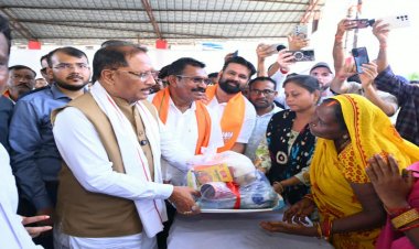 बाढ़ प्रभावित परिवारों के साथ पूरी संवेदनशीलता से खड़ी है सरकार : मुख्यमंत्री विष्णु देव साय