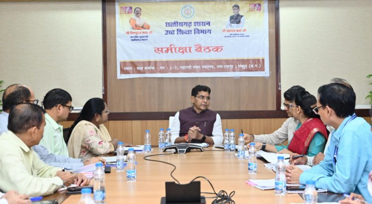 700 सहायक प्राध्यापकों की भर्ती और पदोन्नति प्रक्रिया में अनावश्यक विलंब न करें - उच्च शिक्षा मंत्री  टंक राम वर्मा