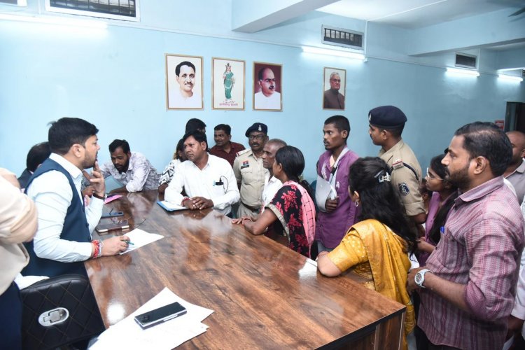 जनता की सेवा ही सर्वोच्च प्राथमिकता, काम में लापरवाही बरतने वाले अधिकारियों-कर्मचारियों को बख्शा नहीं जाएगा: अनुज शर्मा