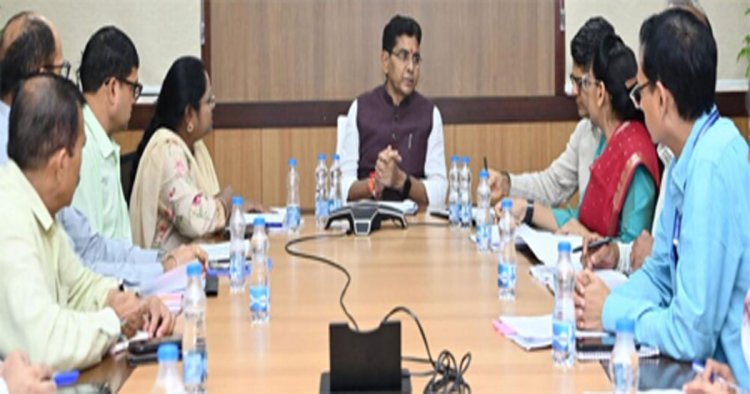 700 सहायक प्राध्यापकों की भर्ती और पदोन्नति प्रक्रिया में अनावश्यक विलंब न करें - वर्मा
