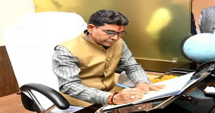 5वें सेमेस्टर में अटके छात्रों को मिली बड़ी राहत, अंतरिम प्रवेश देने की घोषणा, अध्यादेश में होगा संशोधन