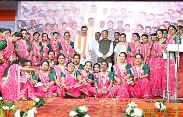 मुख्यमंत्री श्री साय मोर माटी सांस्कृतिक संगठन के तीजा-पोरा तिहार कार्यक्रम में हुए शामिल