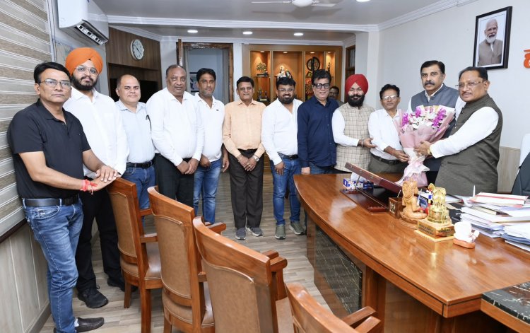 मुख्यमंत्री  विष्णु देव साय ने CAIT  की अभिनव पहल की सराहना की, अमर पारवानी एवं CAIT  टीम को दी बधाई एवं शुभकामनाएँ