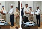 उत्कृष्ट योगदान देने वाले 13 पुलिस अधिकारी-कर्मचारी  प्रशस्ति पत्र एवं नकद पुरस्कार से हुए सम्मानित।*