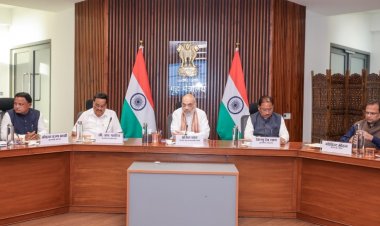 केंद्रीय गृह एवं सहकारिता मंत्री श्री अमित शाह की अध्यक्षता और केंद्रीय जलशक्ति मंत्री श्री सी. आर. पाटिल की उपस्थिति में हुई बैठक*