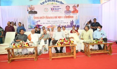 विद्यार्थियों की रचनात्मक सोच और संकल्प विकसित भारत की मजबूत नींव: स्कूल शिक्षा मंत्री  गजेन्द्र यादव