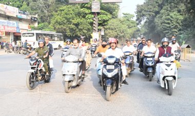 उप मुख्यमंत्री  अरुण साव निकले स्कूटी पर, शहर भ्रमण कर सफाई और निर्माण कार्यों का किया निरीक्षण