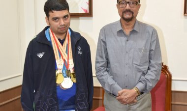 राज्यपाल श्री डेका ने की विशेष ओलंपिक में स्वर्ण पदक विजेता इभानन साहू की सराहना