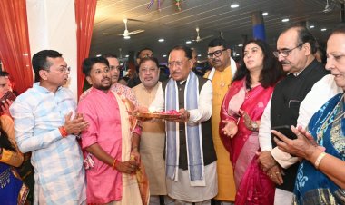 मुख्यमंत्री निवास में गरबा महोत्सव की धूम, भक्ति और उल्लास के रंग में रंगा आयोजन