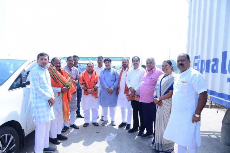 प्रदेश संगठन महामंत्री सिंह के साथ झारखण्ड के संगठन महामंत्री साय का हुआ स्वागत
