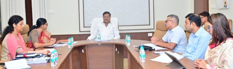 ’किसानों की सुविधा सर्वाेपरि, आगामी धान खरीदी के लिए समय रहते पूरी करें सभी तैयारियां: खाद्य मंत्री  दयाल दास बघेल’
