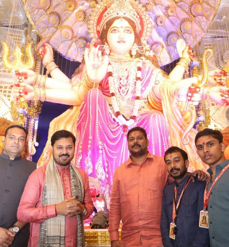 "पद्मश्री अनुज शर्मा के छत्तीसगढ़ी सुरों से सराबोर हुआ चांपा का भालेराव मैदान, रावण दहन के महापर्व में विधायक अनुज शर्मा ने बांधा समां"