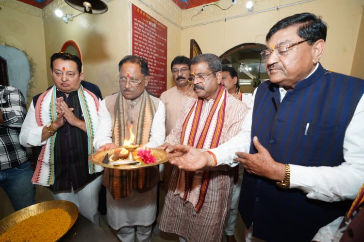 मुख्यमंत्री  विष्णु देव साय ने रामचंडी मंदिर में पूजा-अर्चना कर प्रदेश की खुशहाली एवं सुख-समृद्धि की कामना की