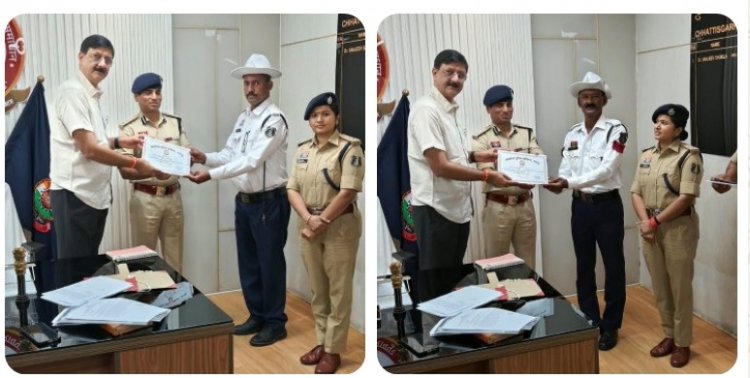 उत्कृष्ट योगदान देने वाले 13 पुलिस अधिकारी-कर्मचारी  प्रशस्ति पत्र एवं नकद पुरस्कार से हुए सम्मानित।*