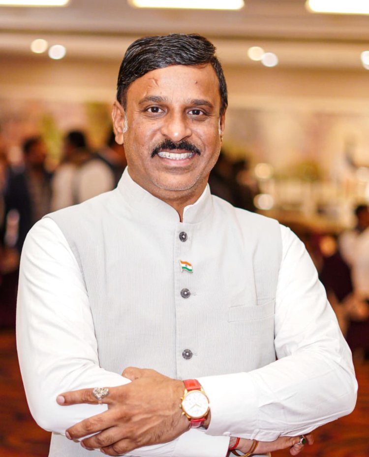 छत्तीसगढ़ चेम्बर ऑफ कॉमर्स के उपाध्यक्ष  लोकेश चंद्रकांत जैन एवं जितेन्द्र शादीजा डीआरयूसीसी (रायपुर संभाग) के सदस्य पुनः नामित